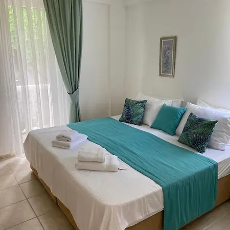 Holiday Gardens Apartament Bodrum